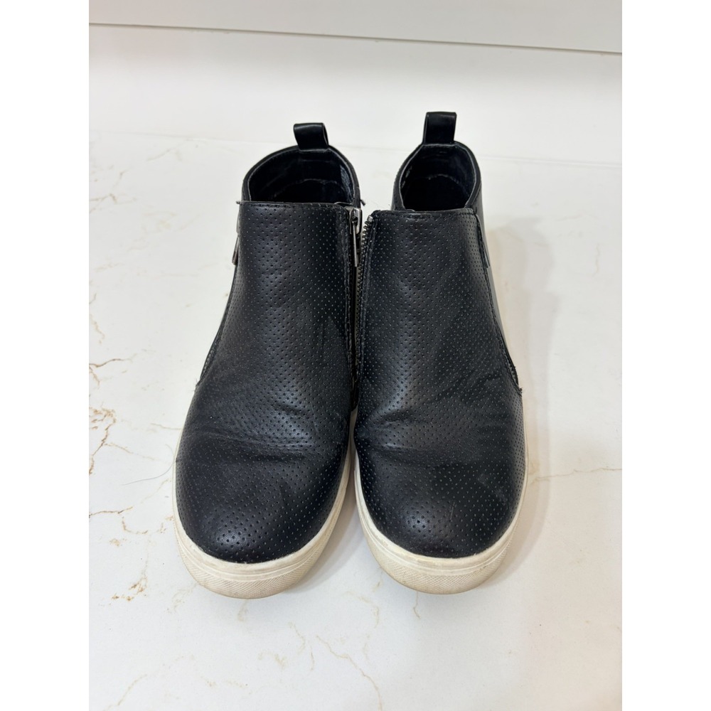 TIME AND TRU Sneakers Slip On Women Zipper Black Low Top Memory Foam Size 7